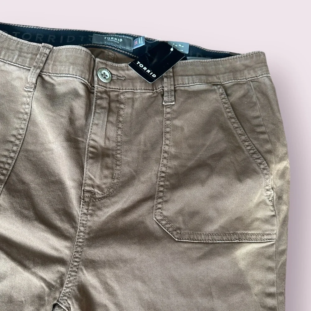 NWT Women’s Torrid Brown Sky High Twill Skinny Brown Pants Size 14 - Picture 5 of 12